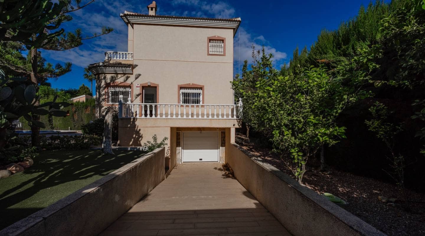 5 makuuhuone Huvila myytävänä paikassa Dona Pepa - 680 000 € (Ref: 9127417)