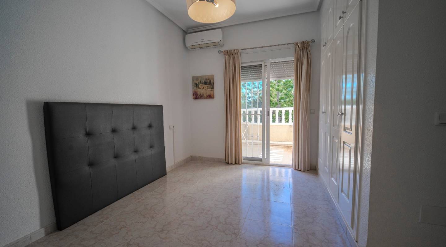 5 makuuhuone Huvila myytävänä paikassa Dona Pepa - 680 000 € (Ref: 9127417)