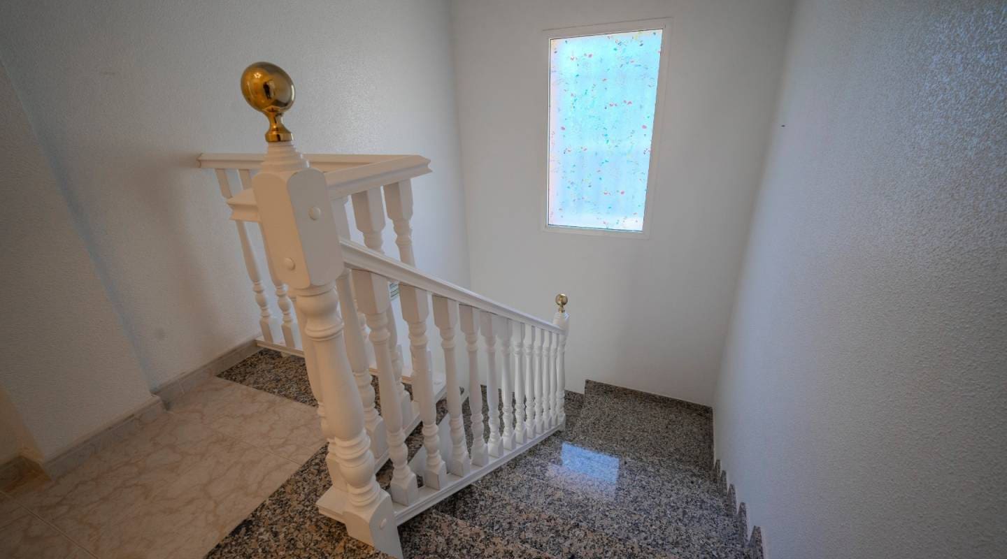 5 makuuhuone Huvila myytävänä paikassa Dona Pepa - 680 000 € (Ref: 9127417)