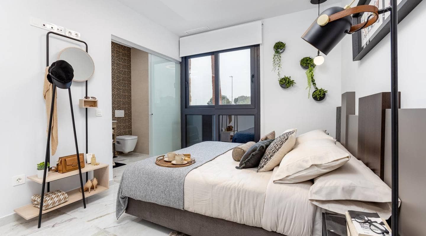 Chalet de 3 habitaciones en Ciudad Quesada en venta con piscina - 496.000 € (Ref: 9223602)