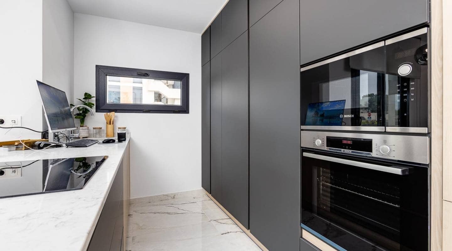 Chalet de 3 habitaciones en Ciudad Quesada en venta con piscina - 496.000 € (Ref: 9223602)