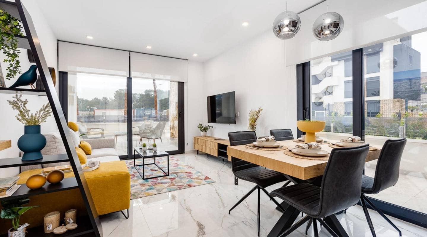 Chalet de 3 habitaciones en Ciudad Quesada en venta con piscina - 496.000 € (Ref: 9223602)