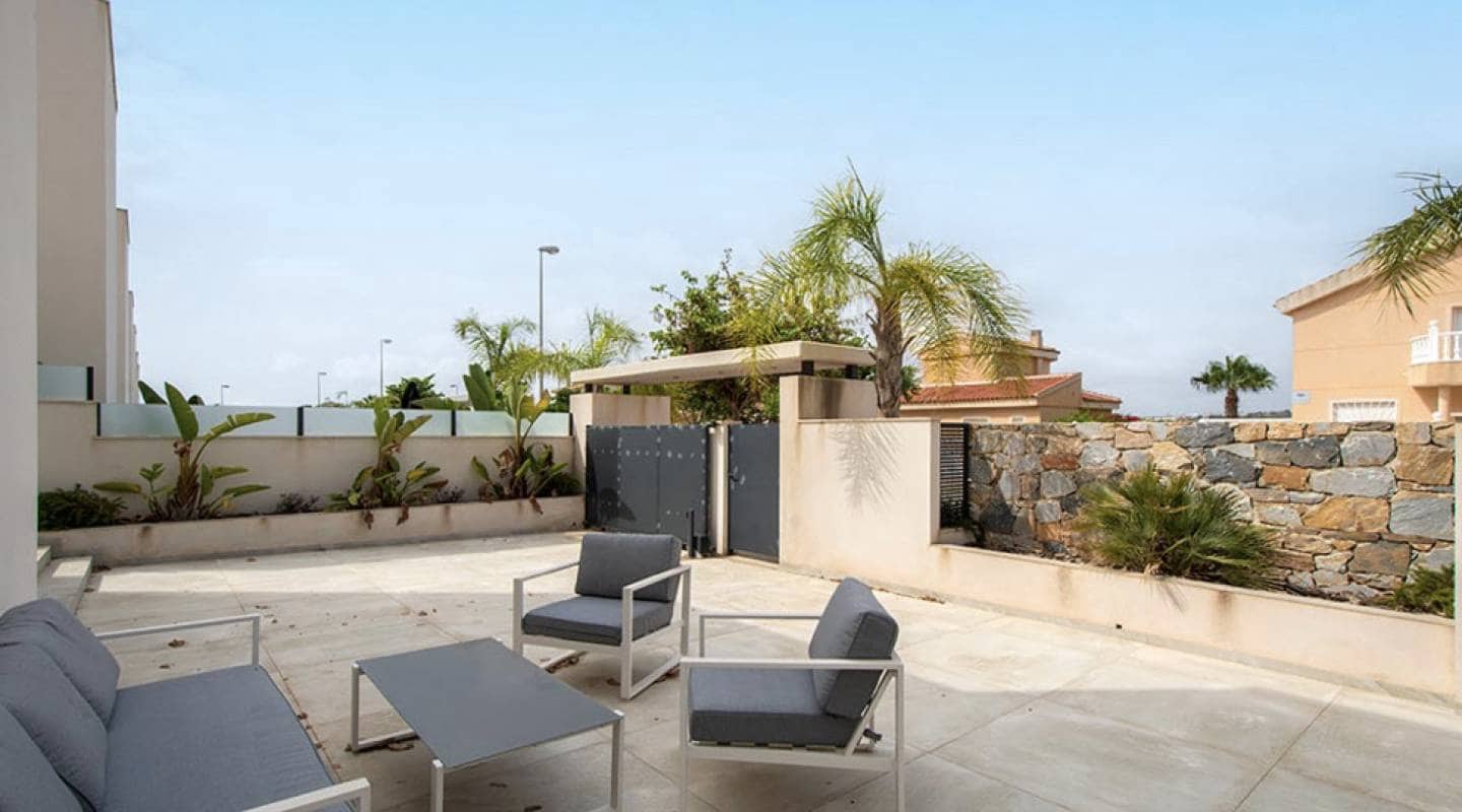 5 quarto Moradia para venda em Ciudad Quesada com piscina - 850 000 € (Ref: 9289474)