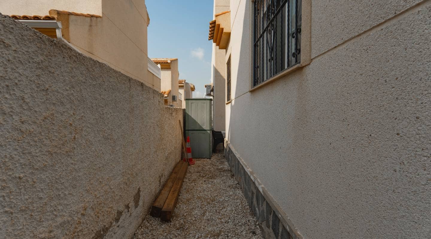 3 bedroom Villa for sale in Ciudad Quesada with pool - € 164,950 (Ref: 9289476)