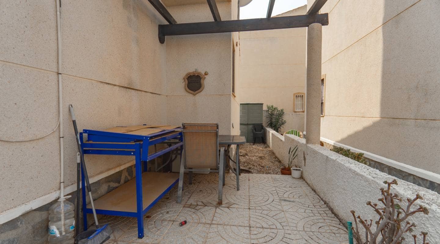 3 bedroom Villa for sale in Ciudad Quesada with pool - € 164,950 (Ref: 9289476)