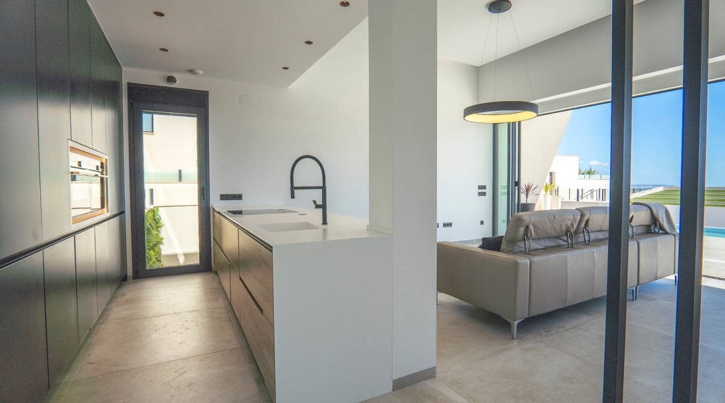 5 soveværelse Villa til salg i Ciudad Quesada med swimmingpool - € 795.000 (Ref: 9289478)