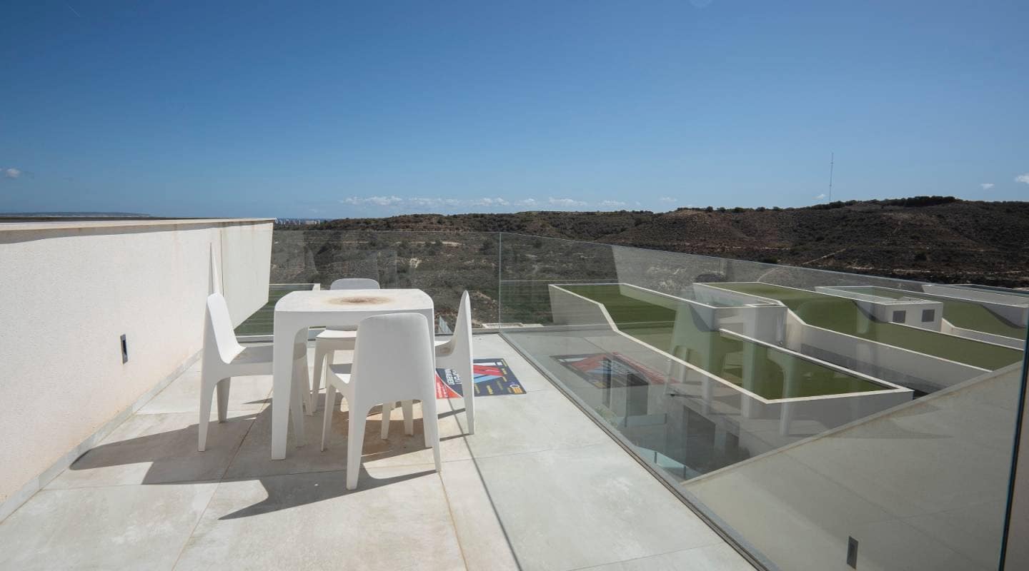 5 soveværelse Villa til salg i Ciudad Quesada med swimmingpool - € 795.000 (Ref: 9289478)