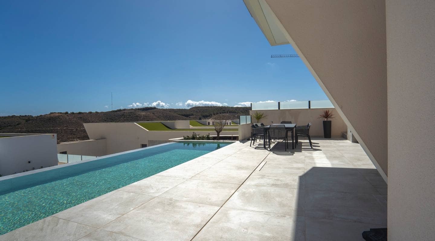 5 soveværelse Villa til salg i Ciudad Quesada med swimmingpool - € 795.000 (Ref: 9289478)