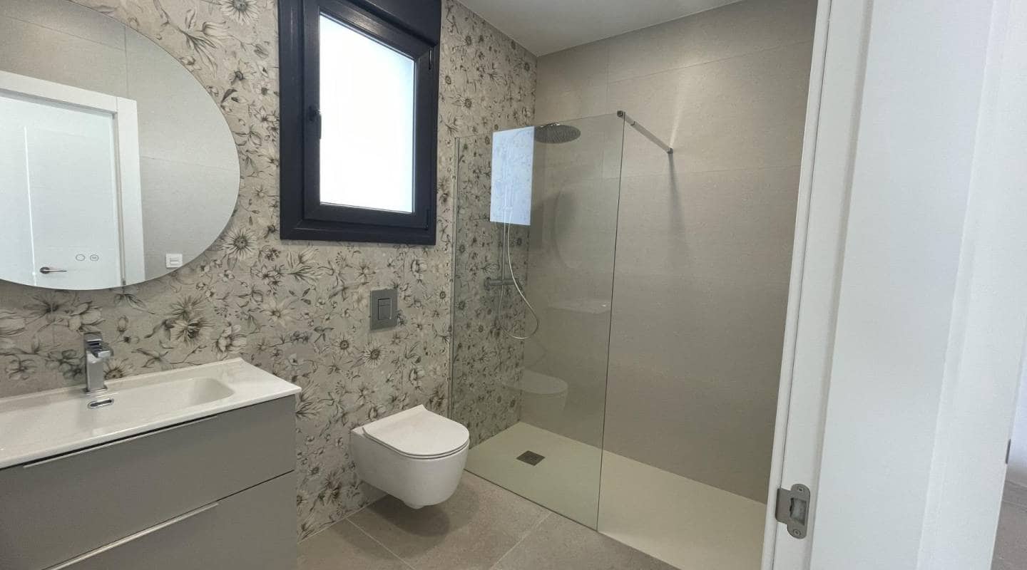 3 bedroom Villa for sale in Ciudad Quesada with pool - € 799,900 (Ref: 9289482)