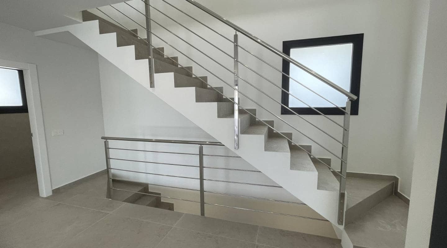 3 bedroom Villa for sale in Ciudad Quesada with pool - € 799,900 (Ref: 9289482)