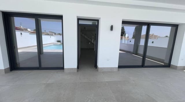 3 Zimmer Villa zu verkaufen in Ciudad Quesada, Rojales mit Pool - 799.900 € (Ref: 9289482)