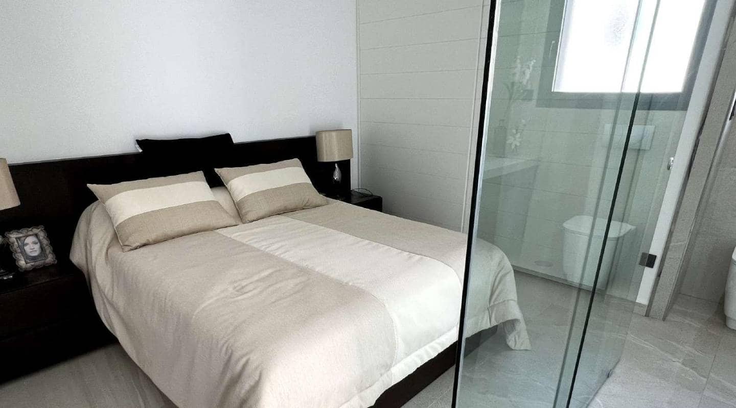 3 bedroom Villa for sale in Ciudad Quesada with pool - € 529,000 (Ref: 9289483)