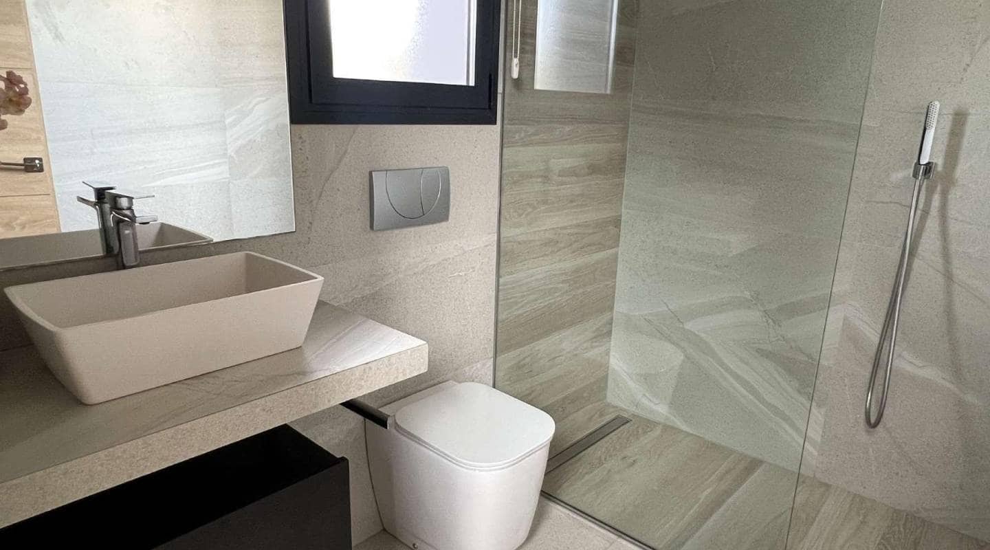 3 bedroom Villa for sale in Ciudad Quesada with pool - € 529,000 (Ref: 9289483)