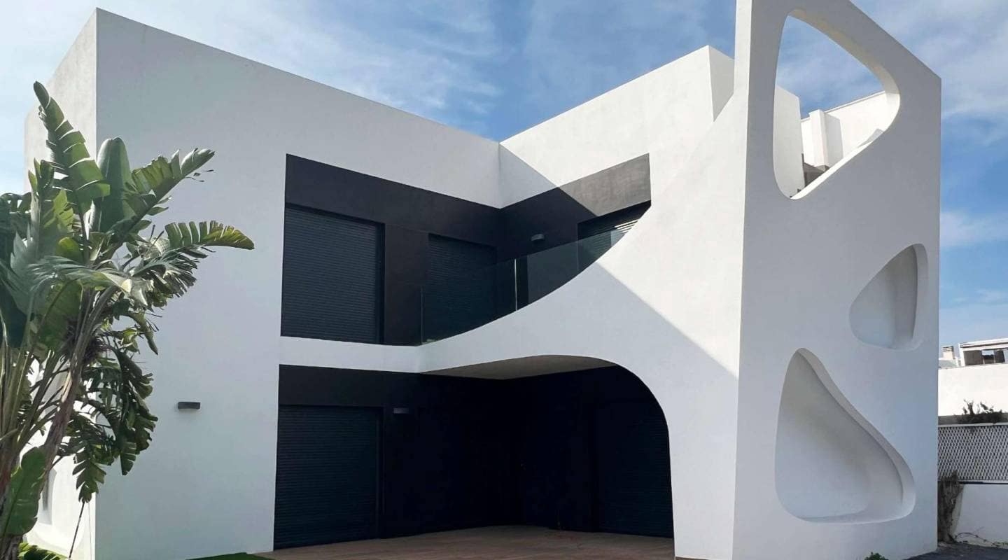 3 bedroom Villa for sale in Ciudad Quesada with pool - € 770,000 (Ref: 9289484)