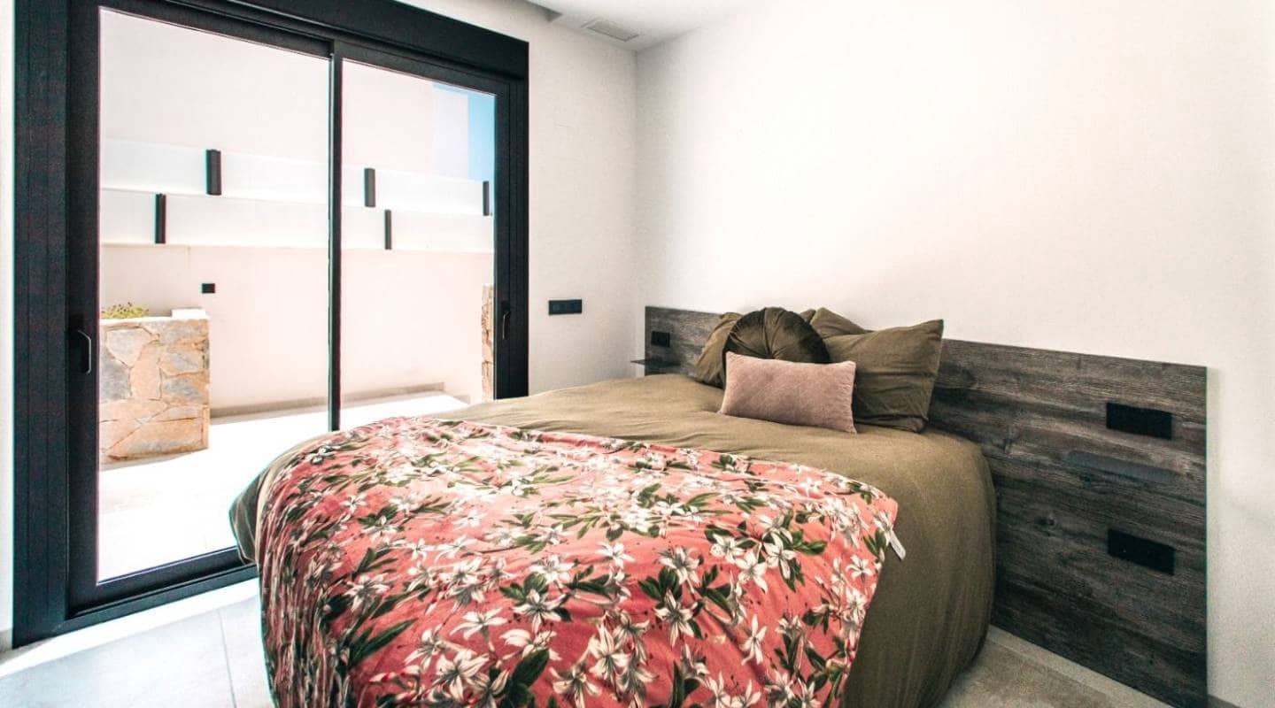 4 soveværelse Bungalow til salg i Ciudad Quesada med swimmingpool - € 599.000 (Ref: 9289485)