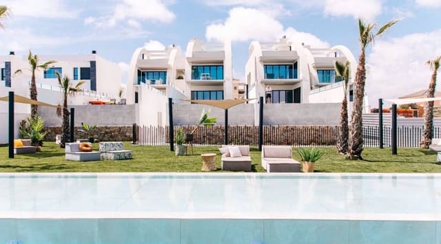 4 soveværelse Bungalow til salg i Ciudad Quesada, Rojales med swimmingpool - € 599.000 (Ref: 9289485)