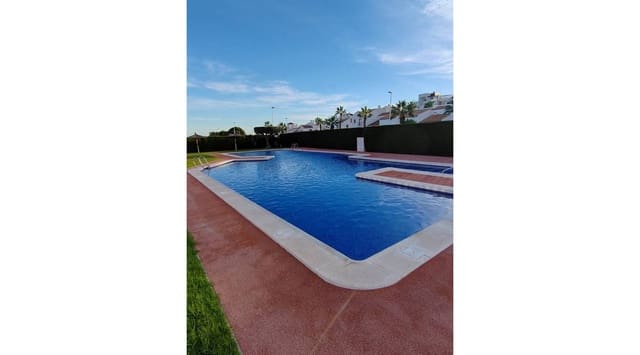 3 Zimmer Villa zu verkaufen in Villamartin, Orihuela mit Pool - 369.000 € (Ref: 9311214)