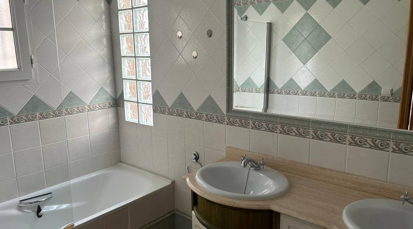 3 Zimmer Villa zu verkaufen in Villamartin mit Pool - 369.000 € (Ref: 9311214)