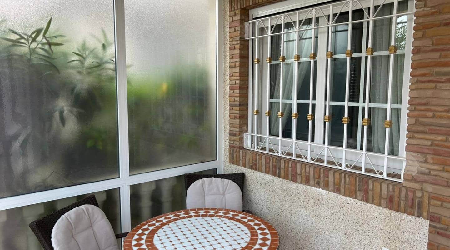 3 Zimmer Villa zu verkaufen in Villamartin mit Pool - 369.000 € (Ref: 9311214)