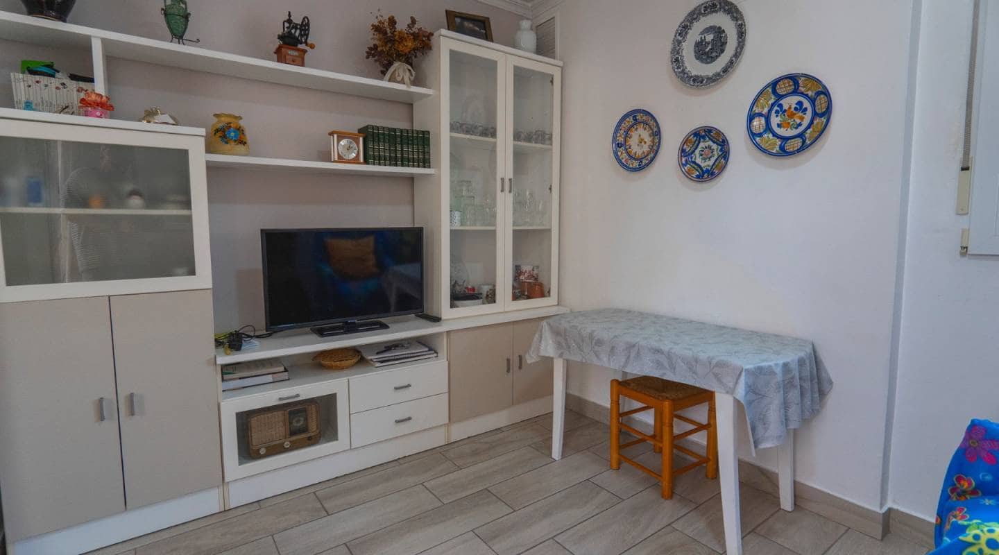 3 sovrum Semi-fristående Villa till salu i Ciudad Quesada med pool - 219 950 € (Ref: 9311216)