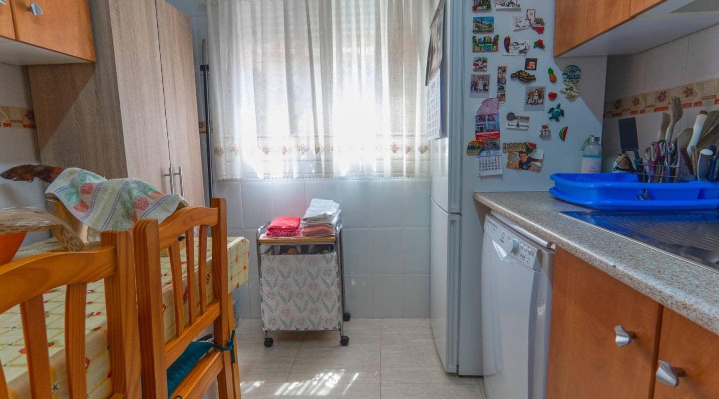 3 sovrum Semi-fristående Villa till salu i Ciudad Quesada med pool - 219 950 € (Ref: 9311216)