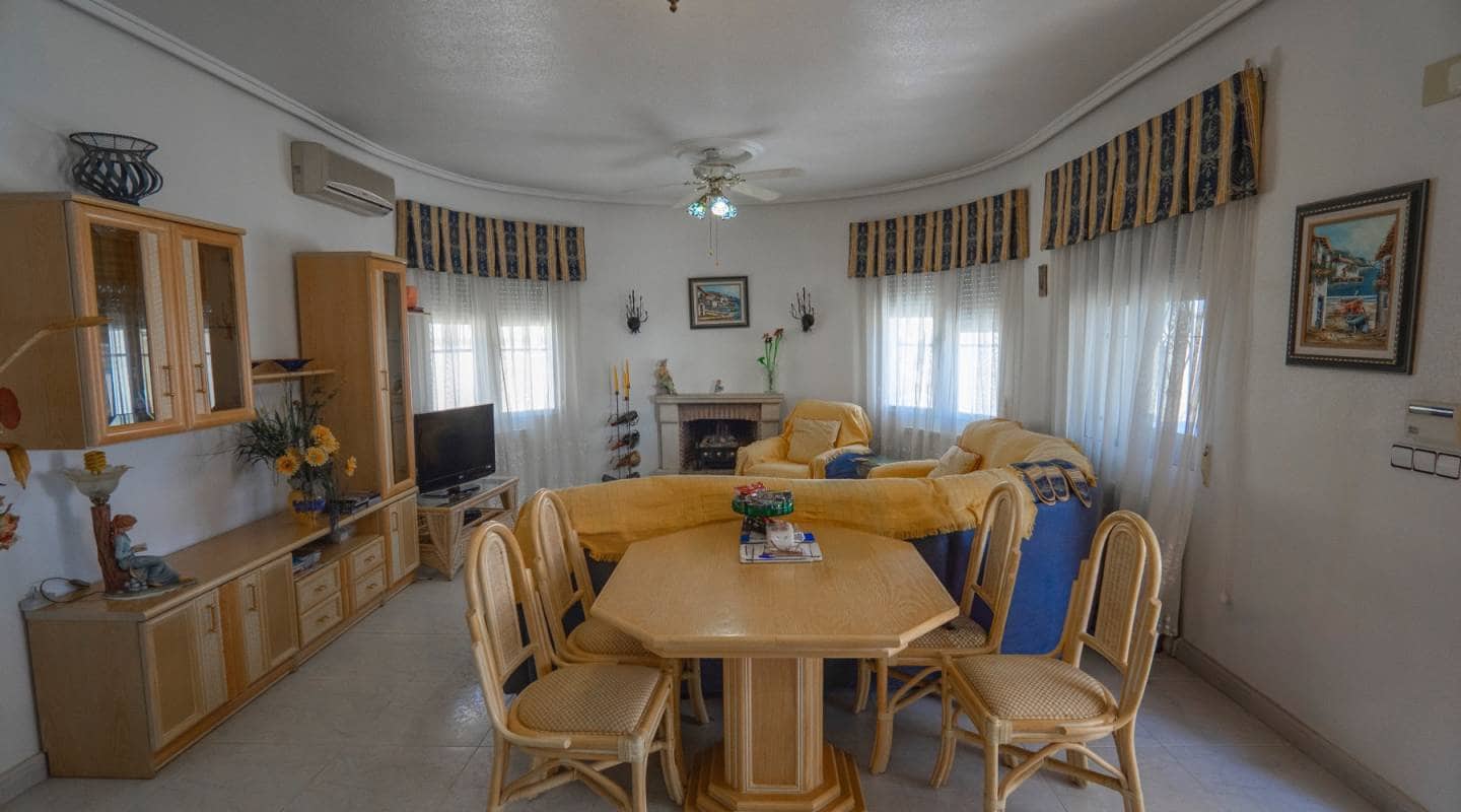 3 bedroom Villa for sale in Ciudad Quesada with pool - € 380,000 (Ref: 9311217)