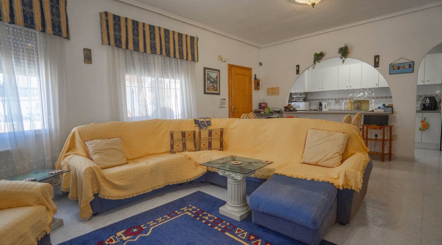 3 bedroom Villa for sale in Ciudad Quesada with pool - € 380,000 (Ref: 9311217)