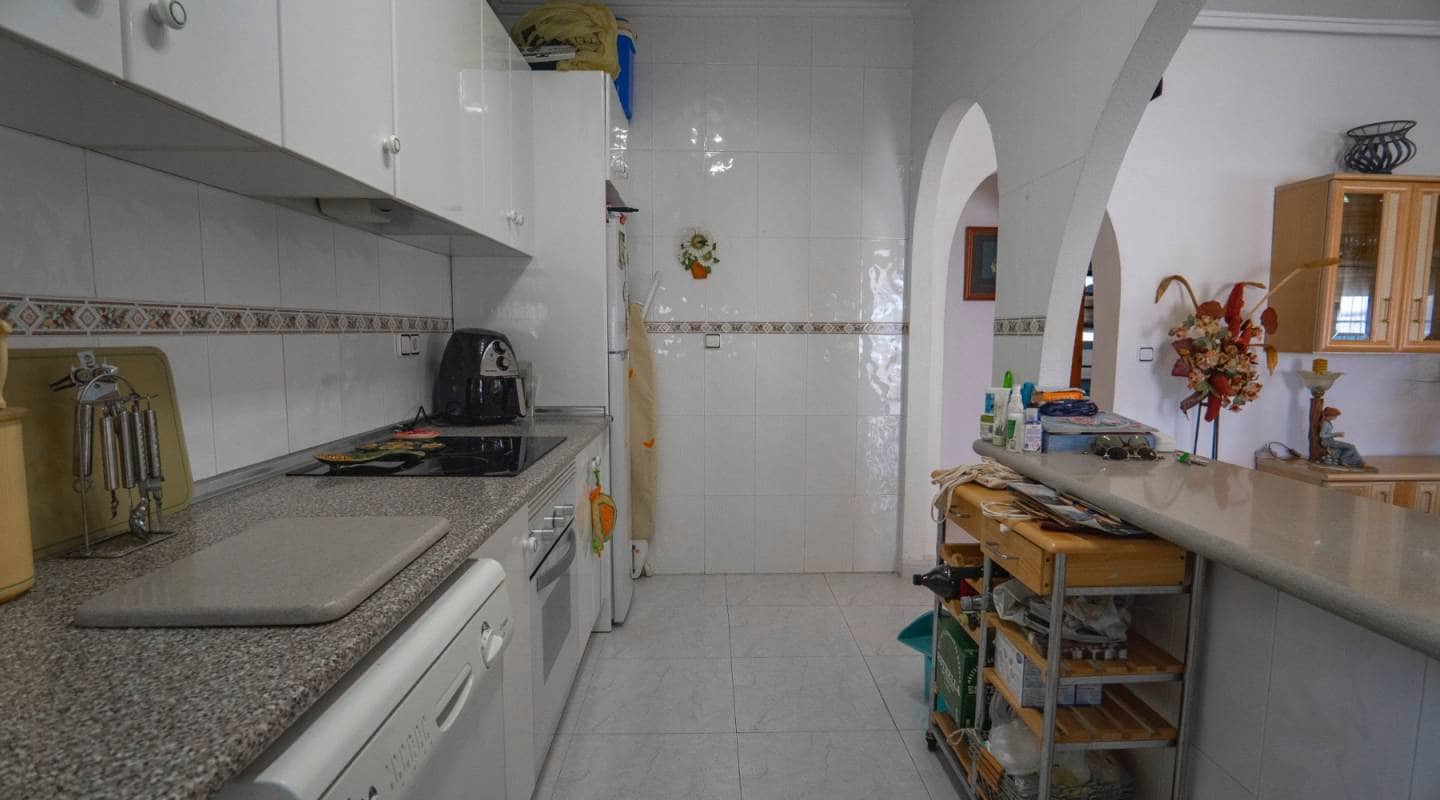 3 bedroom Villa for sale in Ciudad Quesada with pool - € 380,000 (Ref: 9311217)