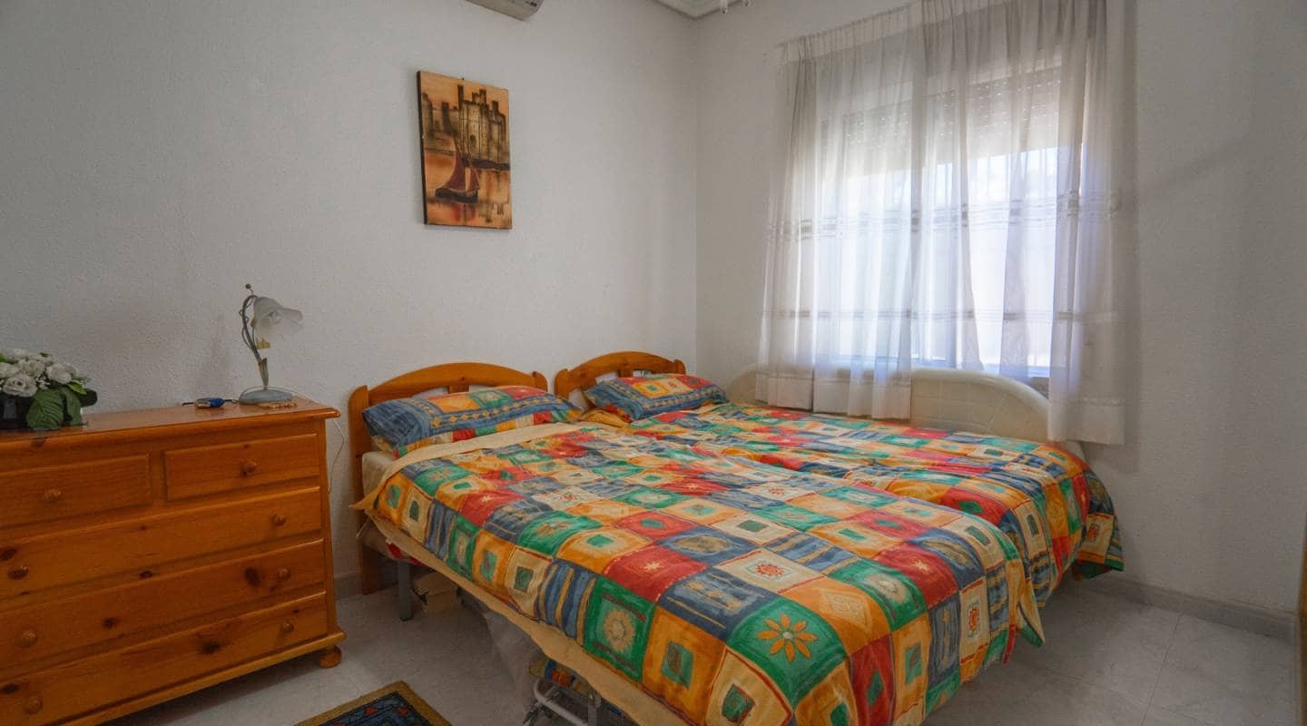 3 bedroom Villa for sale in Ciudad Quesada with pool - € 380,000 (Ref: 9311217)