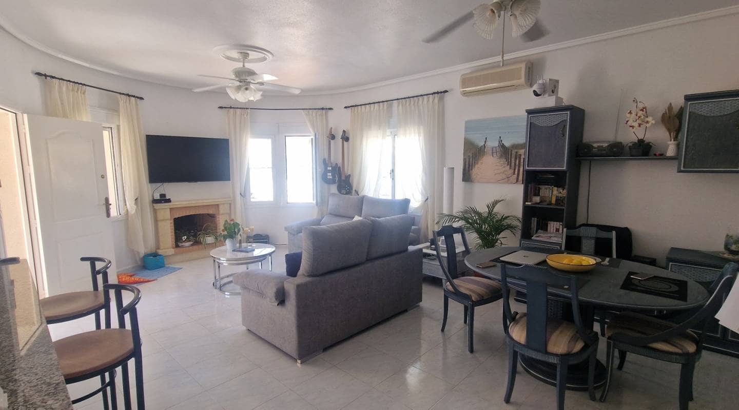 2 soveværelse Villa til salg i La Marquesa med swimmingpool - € 285.000 (Ref: 9311535)