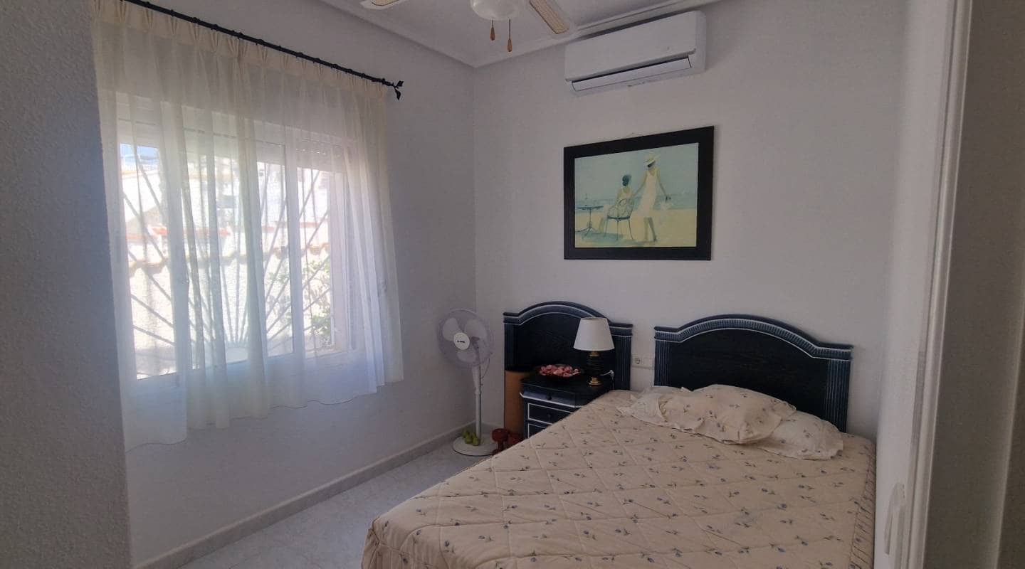 2 soveværelse Villa til salg i La Marquesa med swimmingpool - € 285.000 (Ref: 9311535)