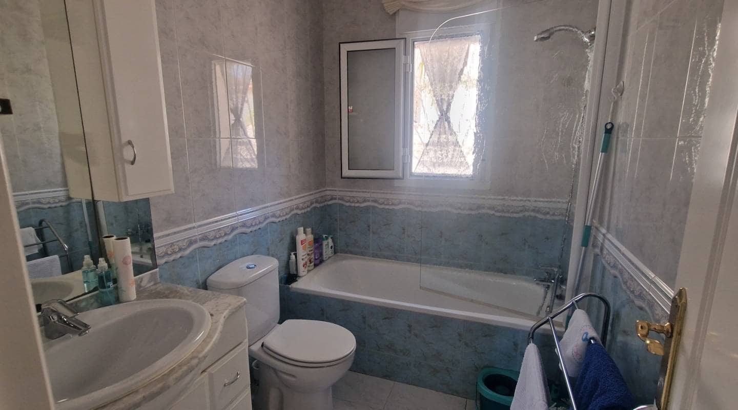 2 soveværelse Villa til salg i La Marquesa med swimmingpool - € 285.000 (Ref: 9311535)