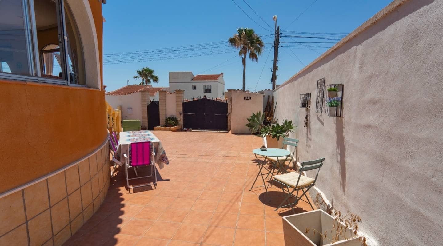 4 bedroom Villa for sale in Ciudad Quesada with pool - € 419,950 (Ref: 9311536)