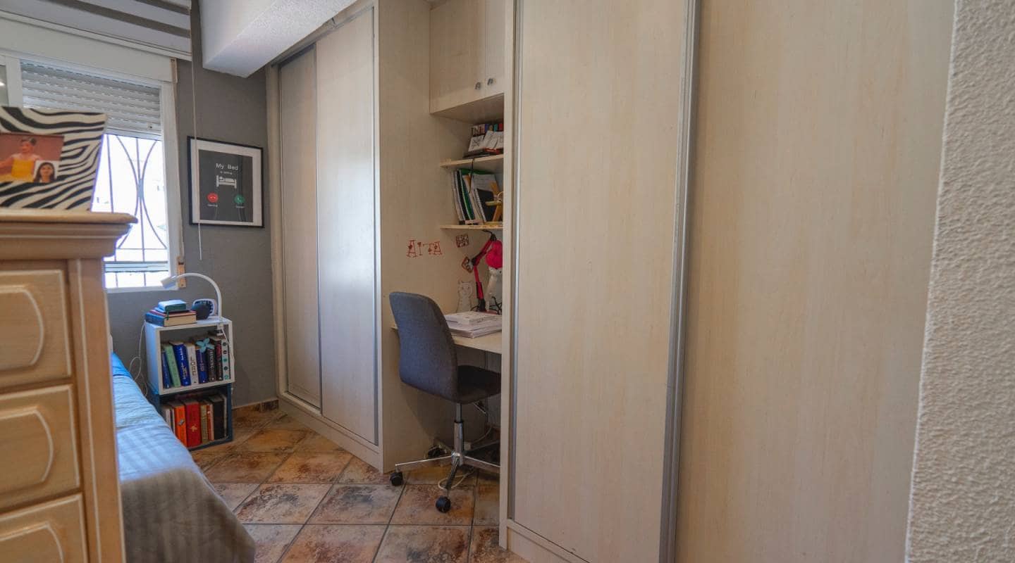 4 bedroom Villa for sale in Ciudad Quesada with pool - € 419,950 (Ref: 9311536)