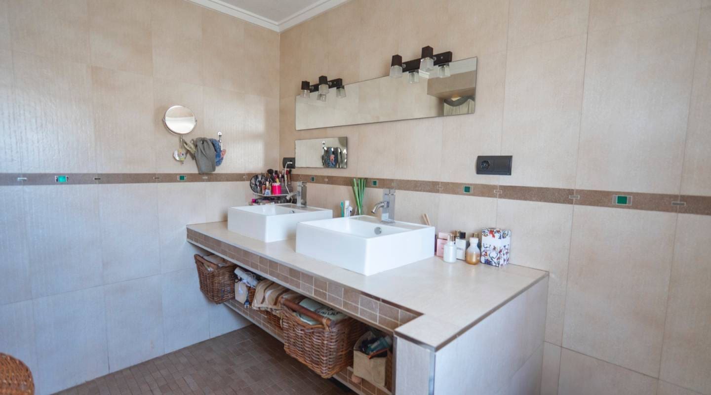 4 bedroom Villa for sale in Ciudad Quesada with pool - € 419,950 (Ref: 9311536)