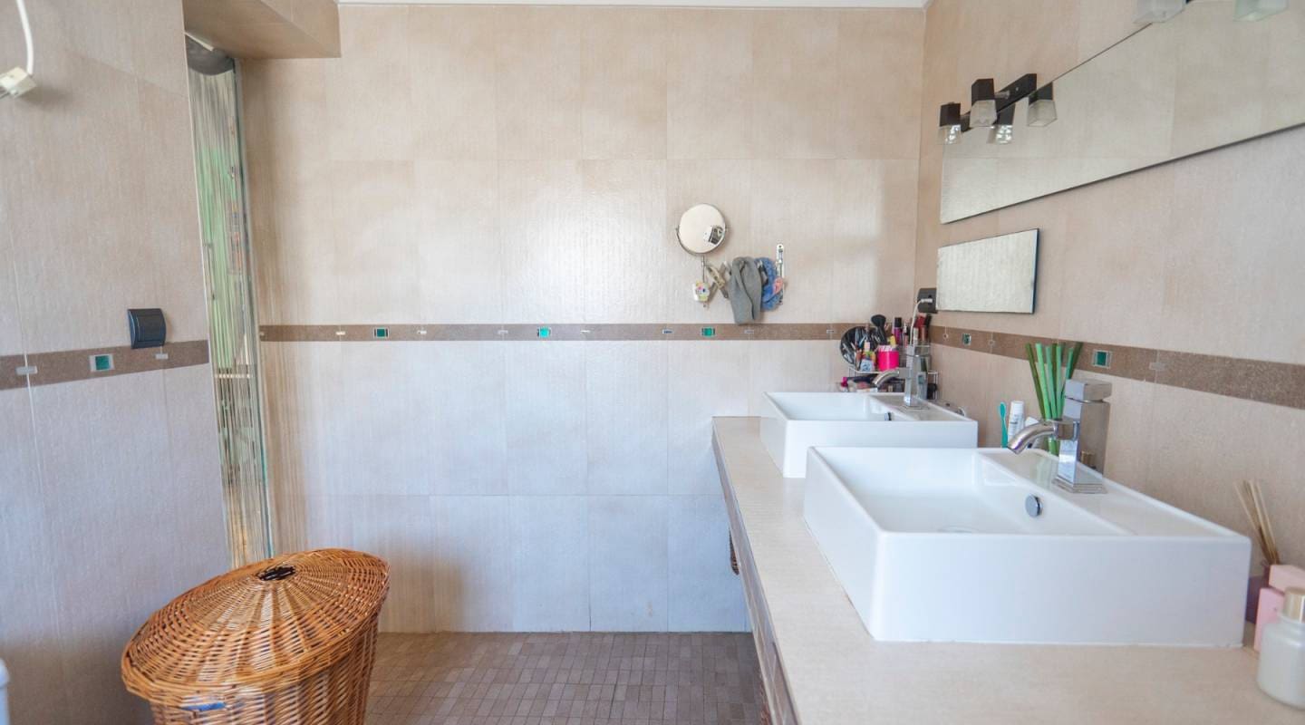 4 bedroom Villa for sale in Ciudad Quesada with pool - € 419,950 (Ref: 9311536)