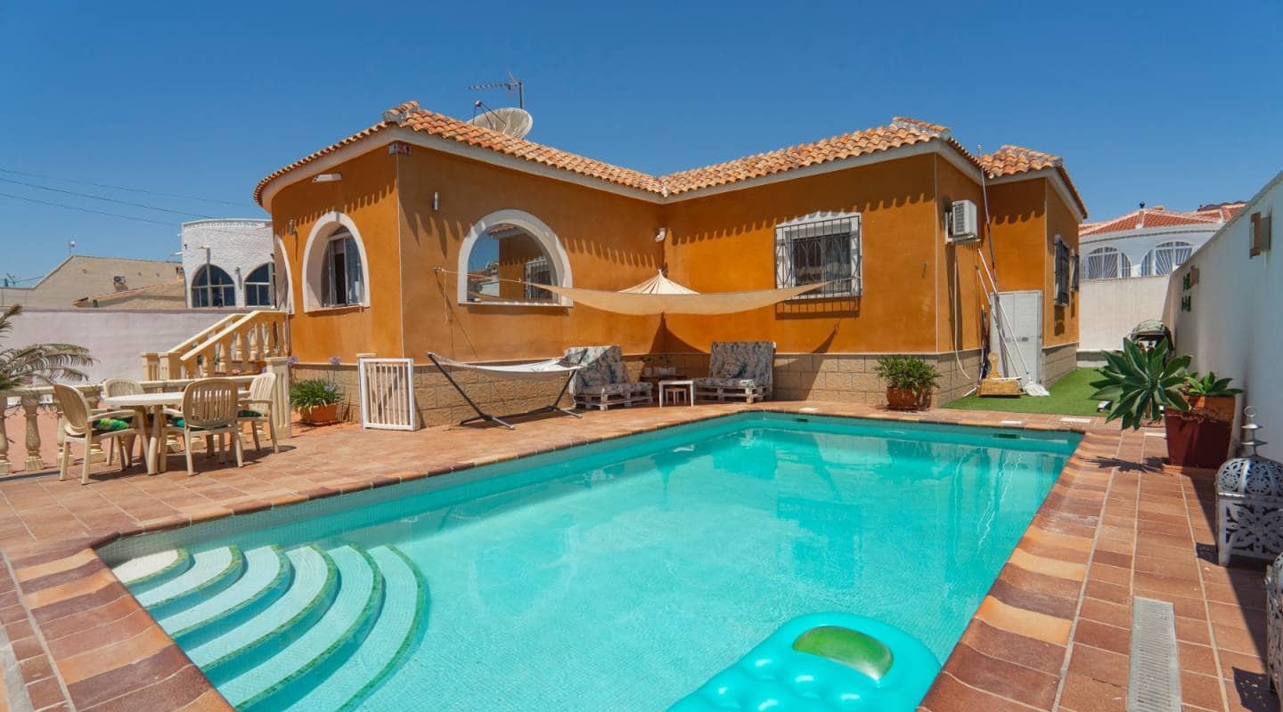 4 bedroom Villa for sale in Ciudad Quesada with pool - € 419,950 (Ref: 9311536)