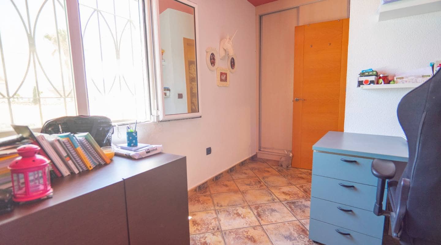 4 bedroom Villa for sale in Ciudad Quesada with pool - € 419,950 (Ref: 9311536)