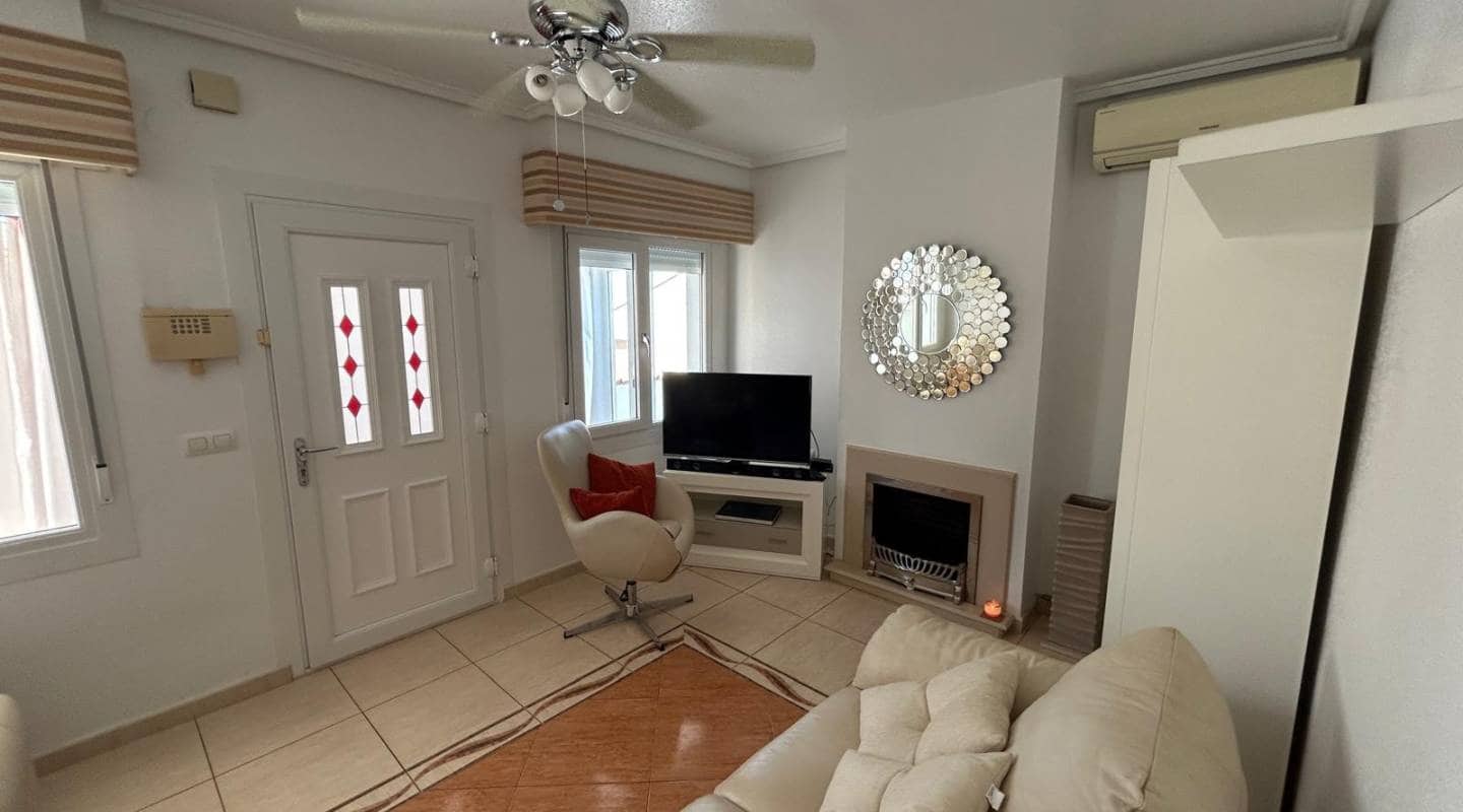 2 bedroom Villa for sale in La Marquesa with pool - € 215,000 (Ref: 9311537)