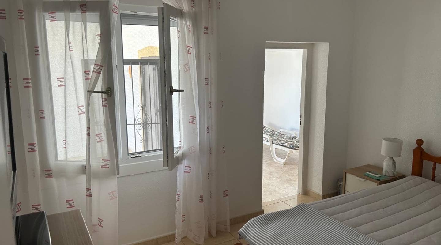 2 bedroom Villa for sale in La Marquesa with pool - € 215,000 (Ref: 9311537)