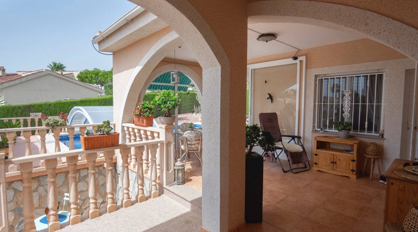 3 camera da letto Villa in vendita in Ciudad Quesada con piscina - 449.950 € (Rif: 9311538)