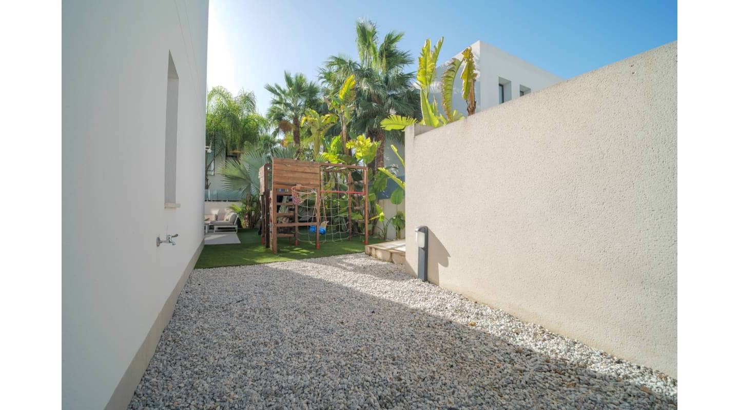 3 sypialnia Willa na sprzedaż w Pueblo Bravo z basenem - 650 000 € (Ref: 9311540)