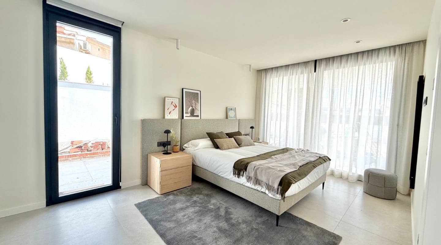 Chalet de 4 habitaciones en Ciudad Quesada en venta con piscina - 995.000 € (Ref: 9313882)