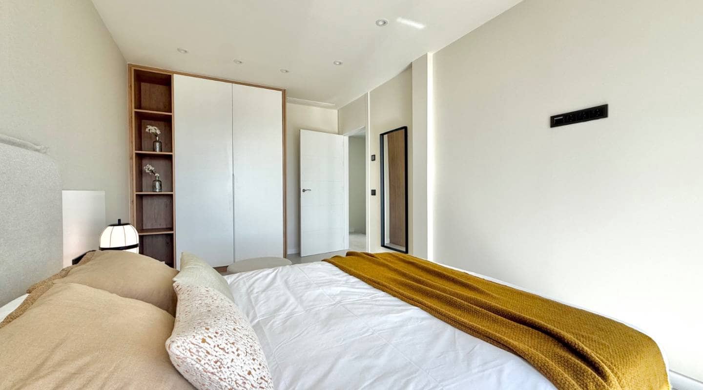 Chalet de 4 habitaciones en Ciudad Quesada en venta con piscina - 995.000 € (Ref: 9313882)