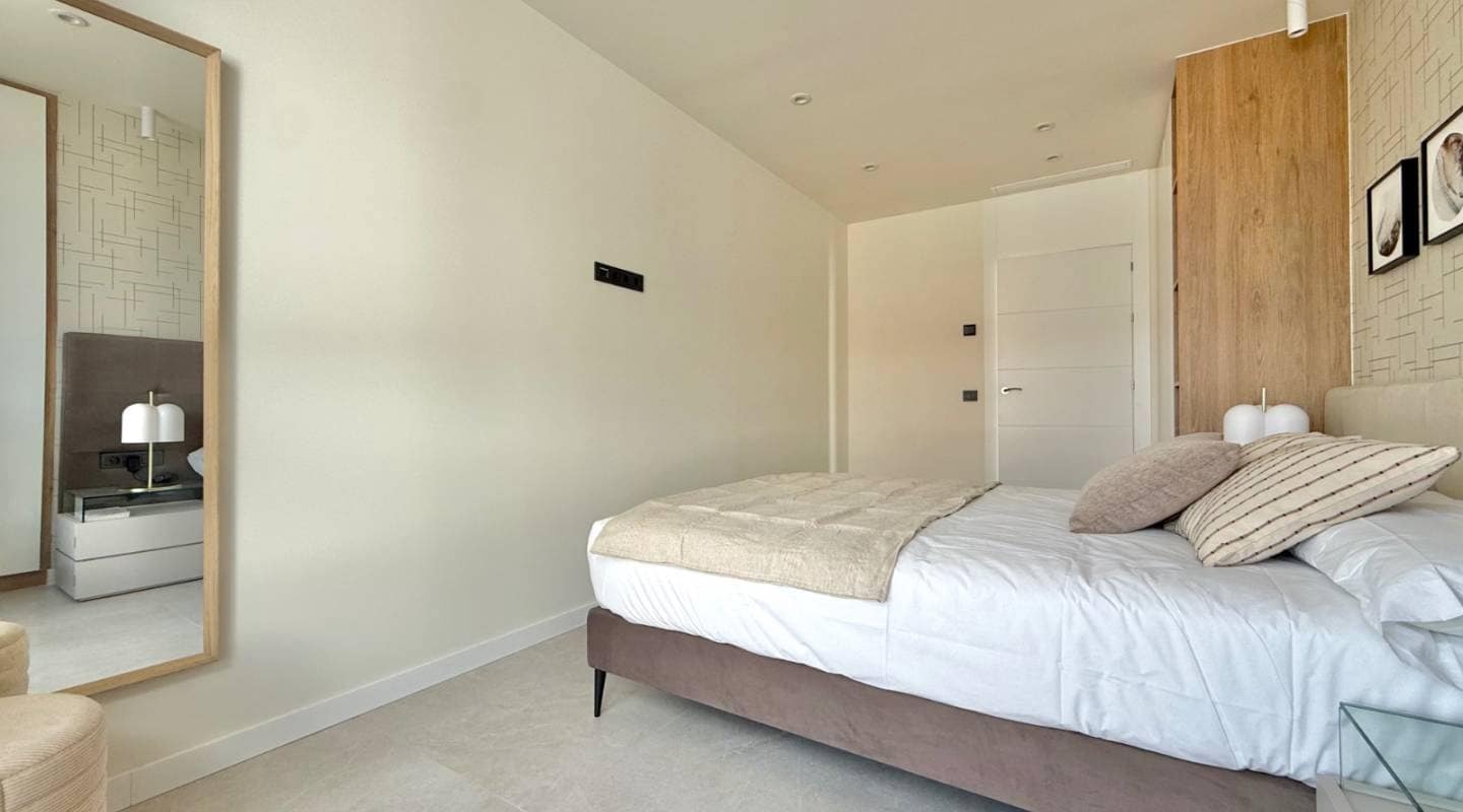 Chalet de 4 habitaciones en Ciudad Quesada en venta con piscina - 995.000 € (Ref: 9313882)