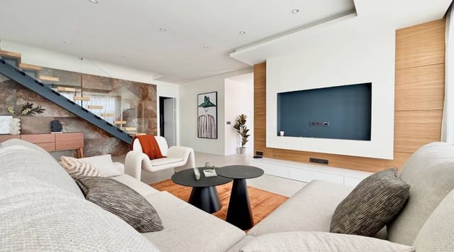 4 soveværelse Villa til salg i Ciudad Quesada, Rojales med swimmingpool - € 995.000 (Ref: 9313882)