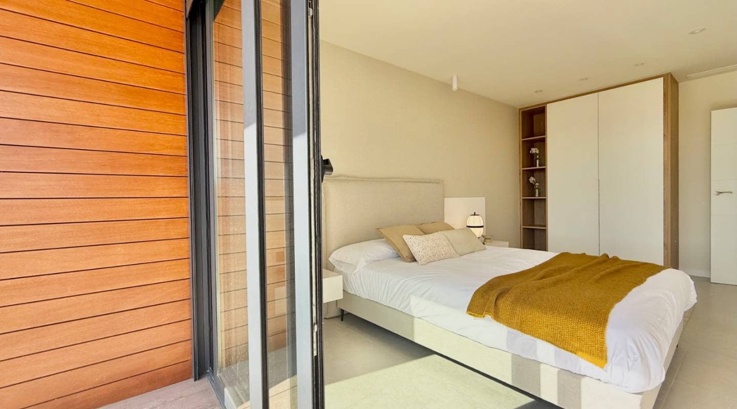 Chalet de 4 habitaciones en Ciudad Quesada en venta con piscina - 995.000 € (Ref: 9313882)