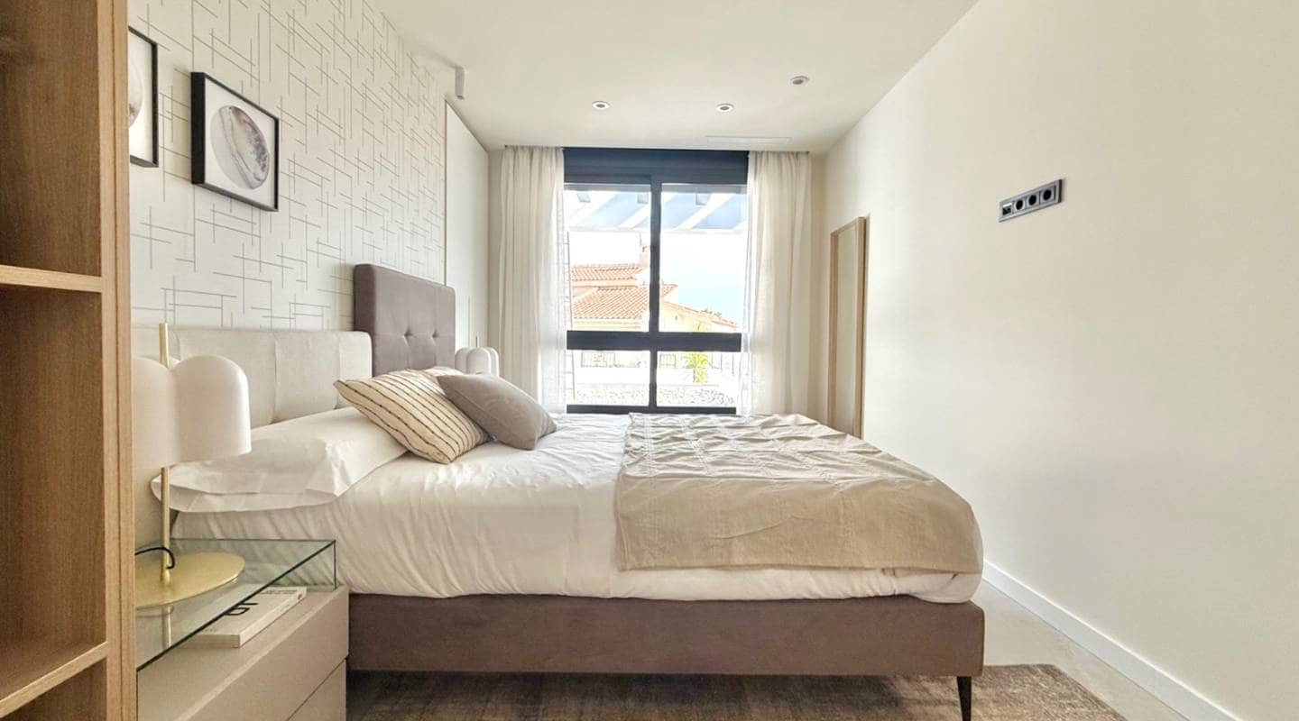 Chalet de 4 habitaciones en Ciudad Quesada en venta con piscina - 995.000 € (Ref: 9313882)