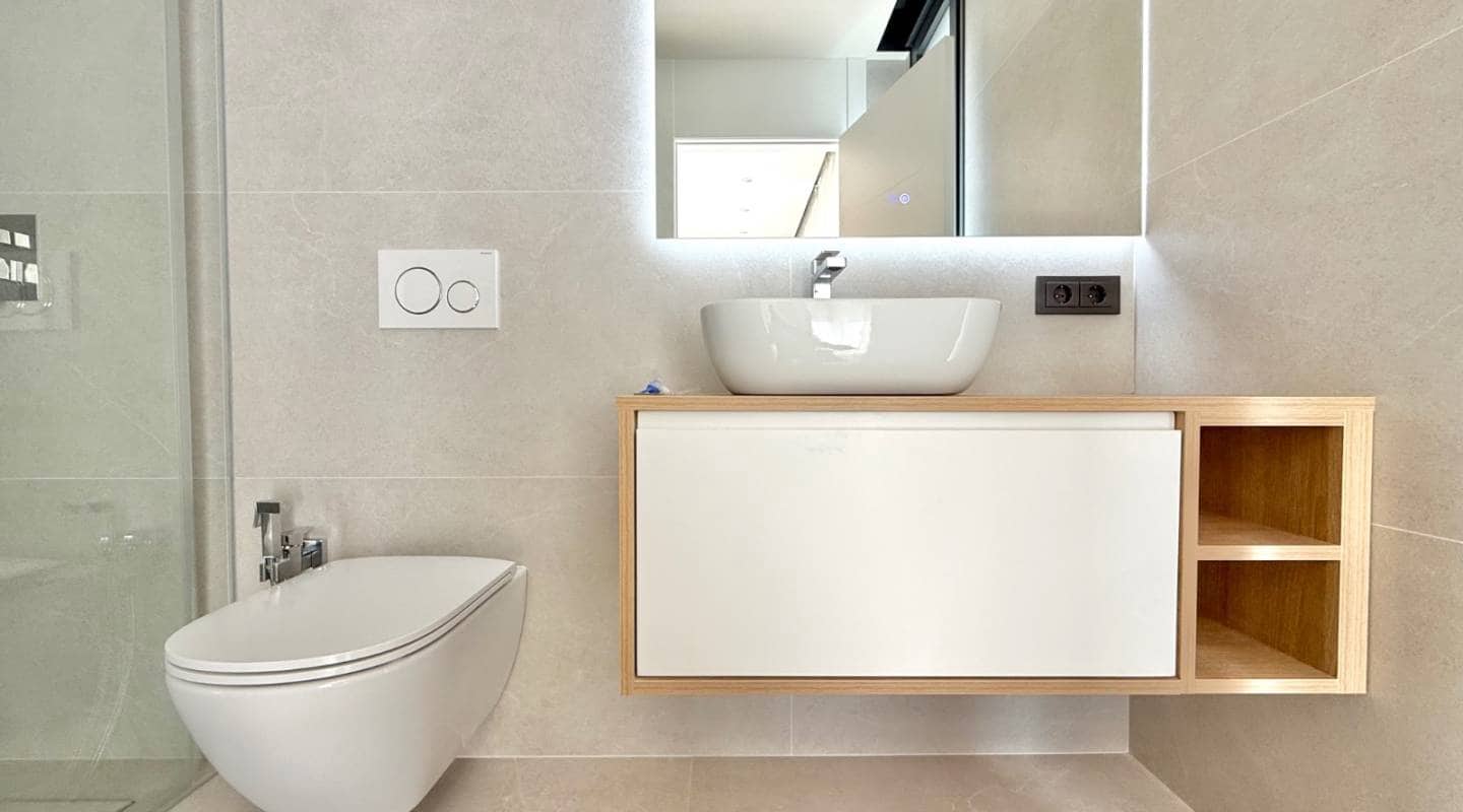 Chalet de 4 habitaciones en Ciudad Quesada en venta con piscina - 995.000 € (Ref: 9313882)