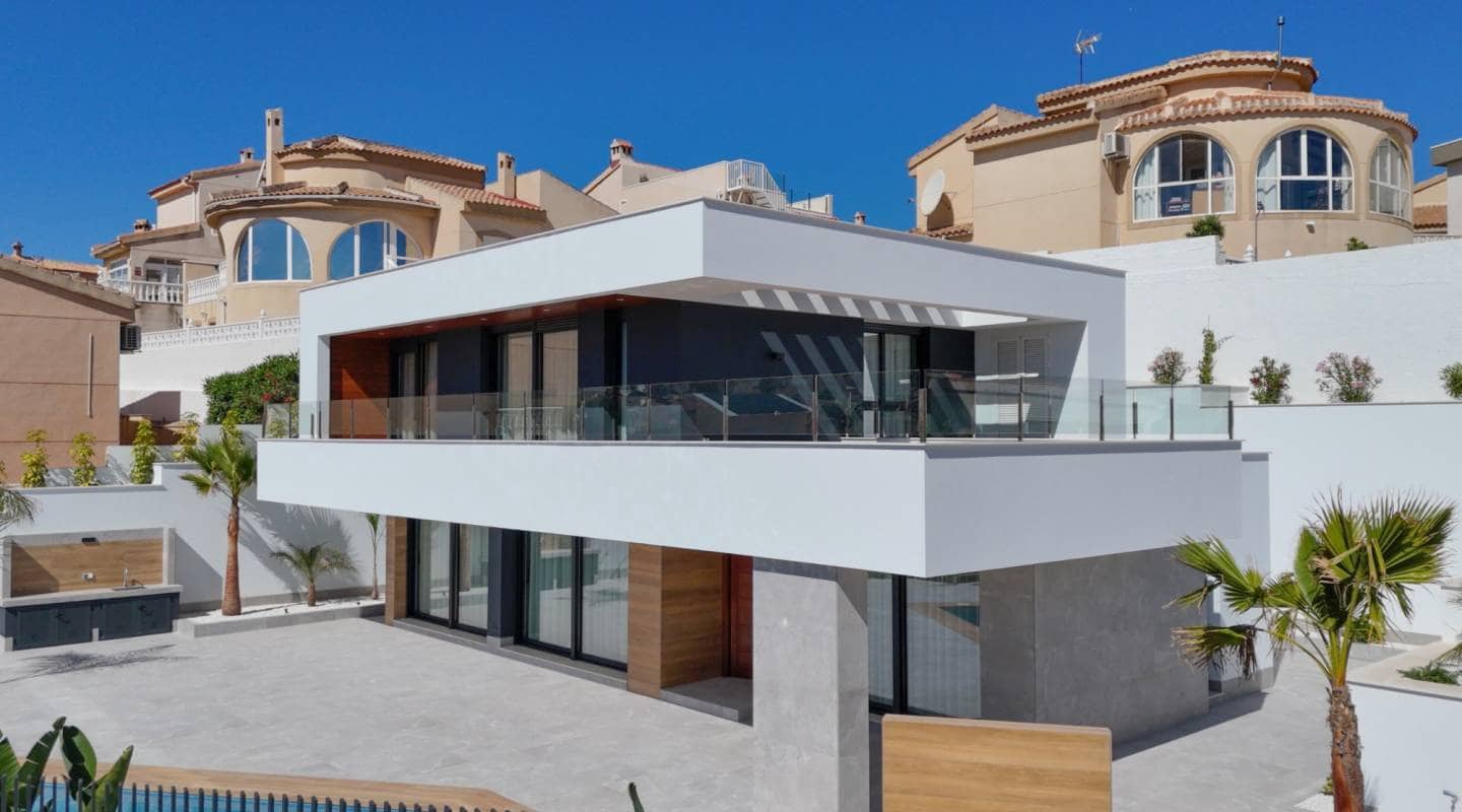 4 soveværelse Villa til salg i Ciudad Quesada med swimmingpool - € 1.150.000 (Ref: 9313882)